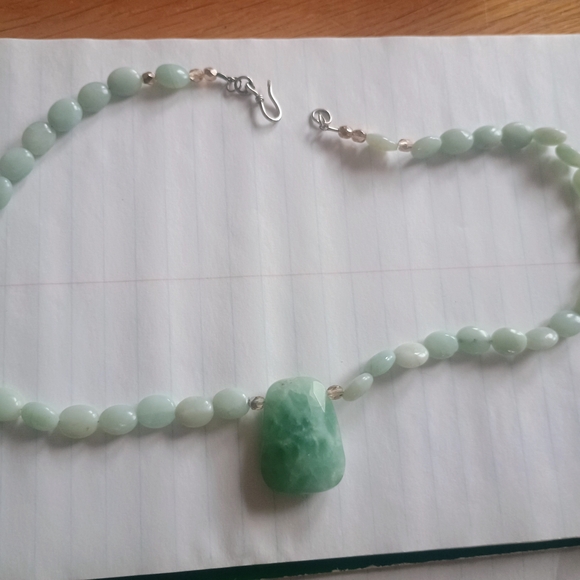 Handmade Jewelry - Natural Jadeite Necklace With Nugget Pendant
